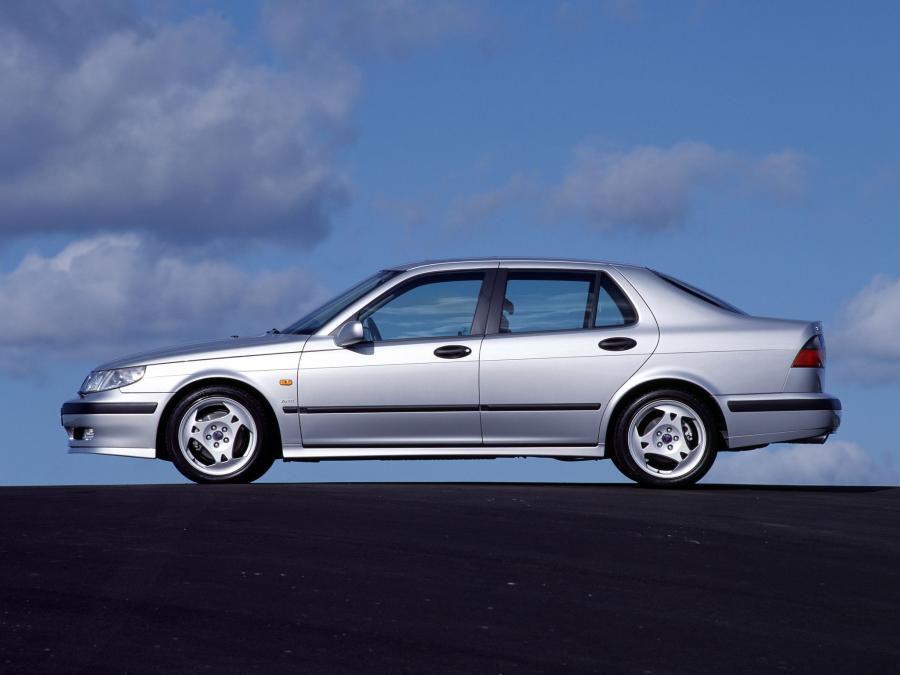  Saab 9-5 Aero Sedan 1999 года  (фото 9 из 31)
